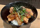 唐揚げ丼（創作居酒屋池ちゃん）