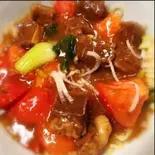 牛すね肉のトマト麺（中華食府金悦）