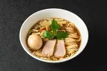 味玉鴨だし醤油ラーメン（麺堂にしき 池袋西口）