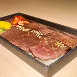 黒毛和牛A5焼肉重（熟成焼肉えいき）