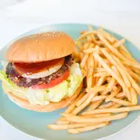 ハワイアンバーガー【フライドポテト付き】（Over Drive Burger）