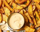 スパイシーバターポテトフライ/ Spicy butter fries（アジアンキッチン＆バル 月のあかり）