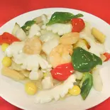 エビ、イカ、小貝柱と野菜の旨塩炒め(中国料理 菜香園)