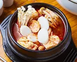 モチスンドゥブチゲ Ricecake Sundubu Jjigae(韓国館)