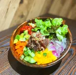 【パントテン酸でストレス緩和】カツオのPOKEBOWL（新鮮本マグロとたっぷり野菜POKEBOWL カナロア 押上店）