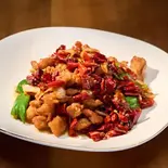 辣子鸡/鶏肉の唐辛子炒め(天山見・西北本場料理店・刀削麺(HalalaFood))