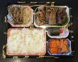 河井スペシャル3種盛り弁当（焼肉河井）