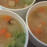 有機野菜スープコンソメ風味（究極のハンバーグと釜焼きピザ trinity＆夙川桜庵）