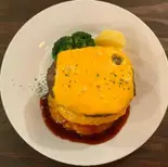 黒毛和牛チーズハンバーグの計り売り【300グラム】3段（カフェセクレト）