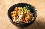 鶏おこわ（KITCHEN TAKANO）