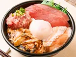 145 魚雷丼(シャリ中盛無料)（魚丼 平尾二丁目店）