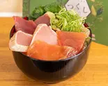【マグロ人気No.2】マグロつくし丼 Mixed Tuna Rice Bowl（【ご飯大盛無料！】中央市場直送 海鮮丼 つくし）
