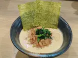 背脂家系豚骨ラーメン（【濃厚背脂醤油ラーメン】ラーメン革命 南船場店）