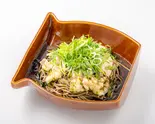 ぶっかけ肉バジルそば（淡路屋のおもうつぼ TOTTEI KOBE店）