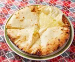 チーズナン/Cheese nan（アジアンダイニング トルシー）