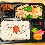 肉野菜炒め弁当(ゴールデン酒場SANGO-YA)