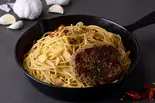 【大盛り】ハンバーグペペロンチーノ 300g Hamburg Large Peperoncino（【ニンニク＆絶品パスタ】漢のペペロンチーノ 天王寺店）