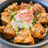 鶏玉丼（蕎麦さとやま監修絶品丼）