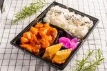 鶏モモチリソース弁当(餃子の点点)