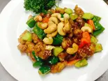 鶏肉とカシューナッツ炒め(中華料理 宮)