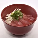 まぐろ丼（揚げ物と丼の上成）