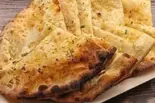 ガーリックナン Garlic naan(ネパールキッチン グリッシュカレーハウス)