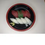 まぐろ・いか(各4カン)（寿司百花川崎鶴見店）