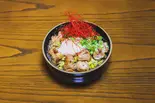 地鶏と温泉玉子のたれ丼（鷹仁 本店）