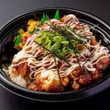 ももからマヨ丼(ポテカラ屋)