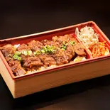 その日の一番いい状態のお肉が入った希少部位弁当(特選和牛焼肉弁当専門店(和牛ブロス))
