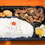 もも焼き弁当（もも焼き 縁）