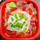 ローストビーフ炙りトロサーモンイクラ丼（丼丸 龍 滝野川店）