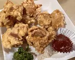 とり肉の唐揚げ(8個)（大衆酒場＆食堂888 ハチミツ）