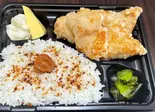 銀のむね肉弁当 / Fried Chicken Breast Bento（からあげ金と銀 日本橋店）