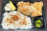 金銀(もも・むね)弁当 / Fried Chicken Thigh＆Breast Bento（からあげ金と銀 日本橋店）