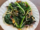 ほうれん草とニンニクのスパイス炒め(Spinach and Garlic Spices)（ラーメンショップ 浦和店）