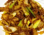 ネギとハチノス辛炒め(大葱爆牛肚)（中華居酒屋 暉記）