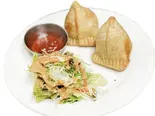 サモサ SAMOSA（インド・ネパール料理 Newシタ）