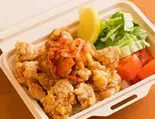 キムチキンオーバーライス : 肉の量150g（135酒場）
