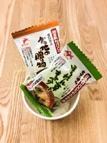 お味噌汁(カップ込み)（おにぎりや ヤソハチ）