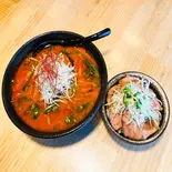 【地獄】激辛味噌ラーメンと豚肩ロース丼(ミニ)のセット（ORENO虜RAMEN）