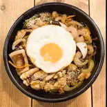 海鮮チャプチェ丼 / 해물잡채덮밥（韓国料理DARBIT 長居店）