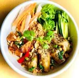 ブンチャージョーティットヌン(スペシャル混ぜ混ぜ麺) Bún Chả Giò Thịt Nướng（ベトナム料理ハイイエンフード）