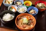 【人気No.2】味自慢！！もつ煮定食（もつ焼きばん 高田馬場店）