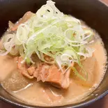 もつ煮込み(小)(焼き鳥 とり彩の音)