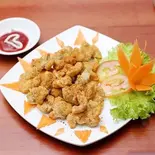 軟骨揚げ塩味 Sun ga rang muối (salt roasted chicken cartilage)（ベトナム料理ハノイレストラン川崎）