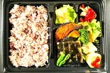 炭火焼チキン弁当（お食事処たくみてい）