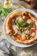 きのこソテーのマルゲリータ（Trattoria TAVOLA by To The Herbs たまプラーザ店）