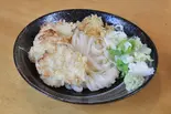 かしわ天讃岐うどん(温) Sanuki Udon Noodles with Chicken Tempura (Hot)（自家製麺 うどん 五葵(ITSUKI)）