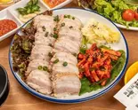 ボッサム(新大久保韓国横丁 マポ豚足)